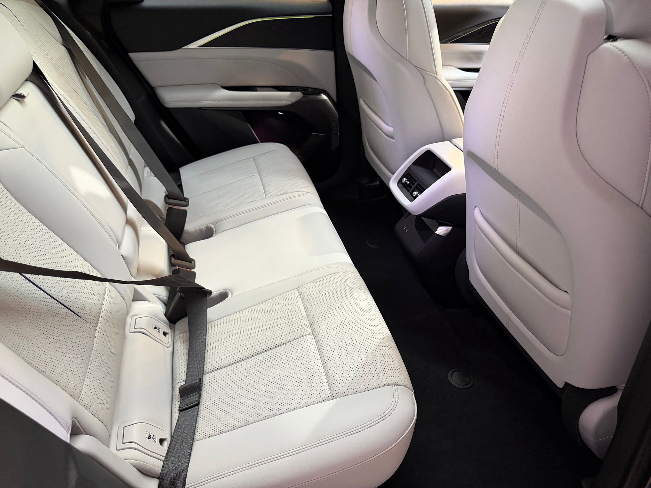 Certified 2024 Cadillac Lyriq Sport image 47