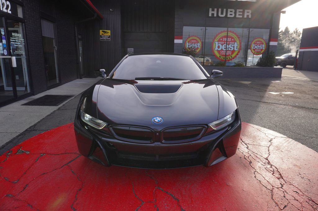 Used 2015 BMW i8 image 9