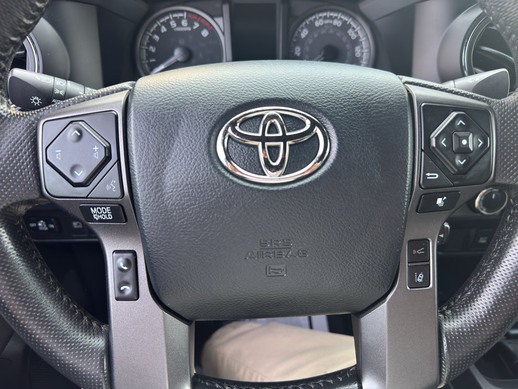 Used 2023 Toyota Tacoma TRD Sport AWD/4WD image 17