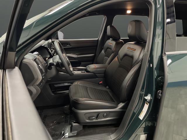 Used 2024 Nissan Pathfinder Rock Creek image 4