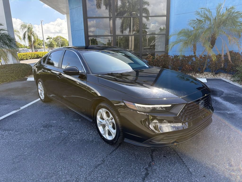 Certified 2023 Honda Accord LX image 5