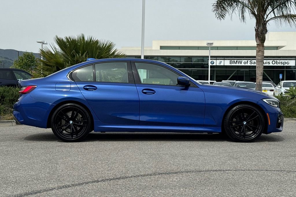 Used 2020 BMW 330i Sedan w/ M Sport Package RWD image 2