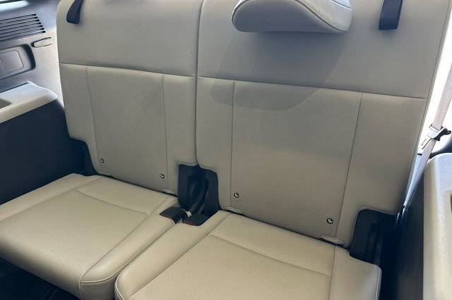 Used 2025 Hyundai Santa Fe SEL AWD/4WD image 17