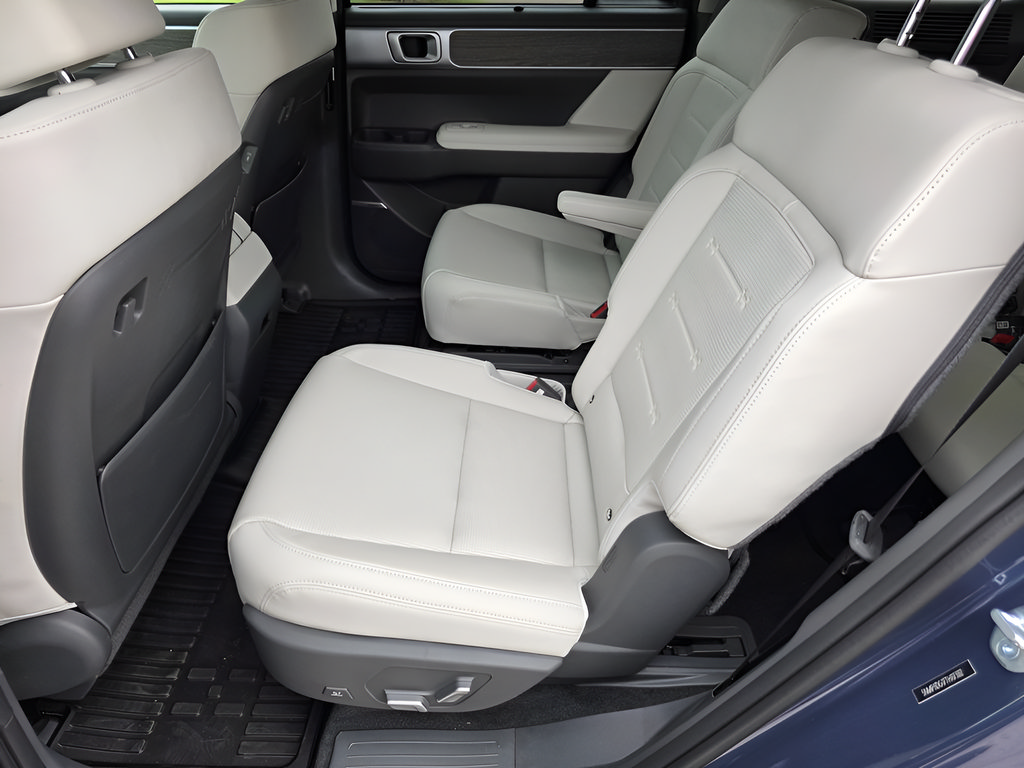New 2026 Hyundai Santa Fe Limited AWD/4WD image 11