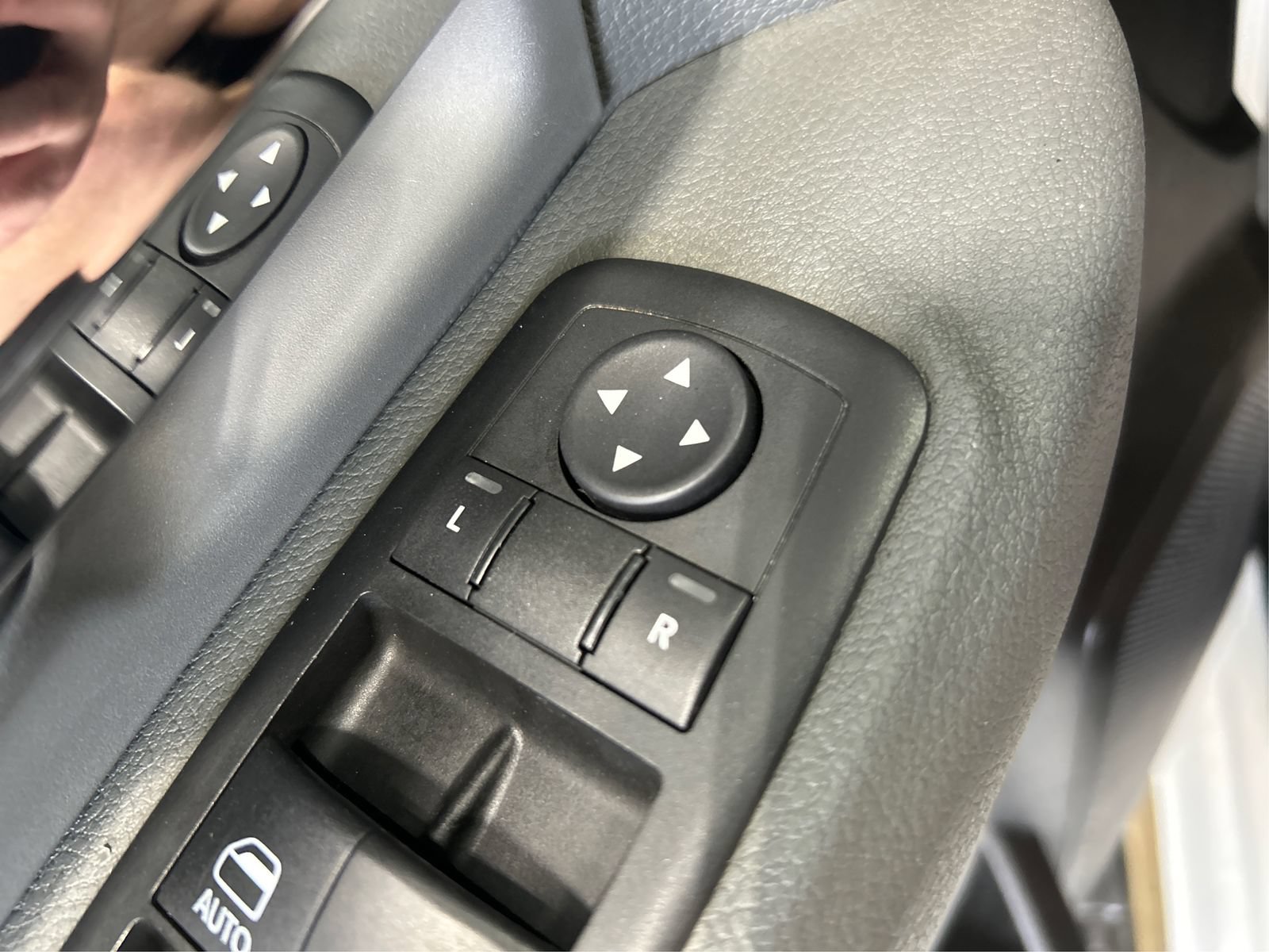 Used 2020 RAM 1500 Warlock AWD/4WD image 29