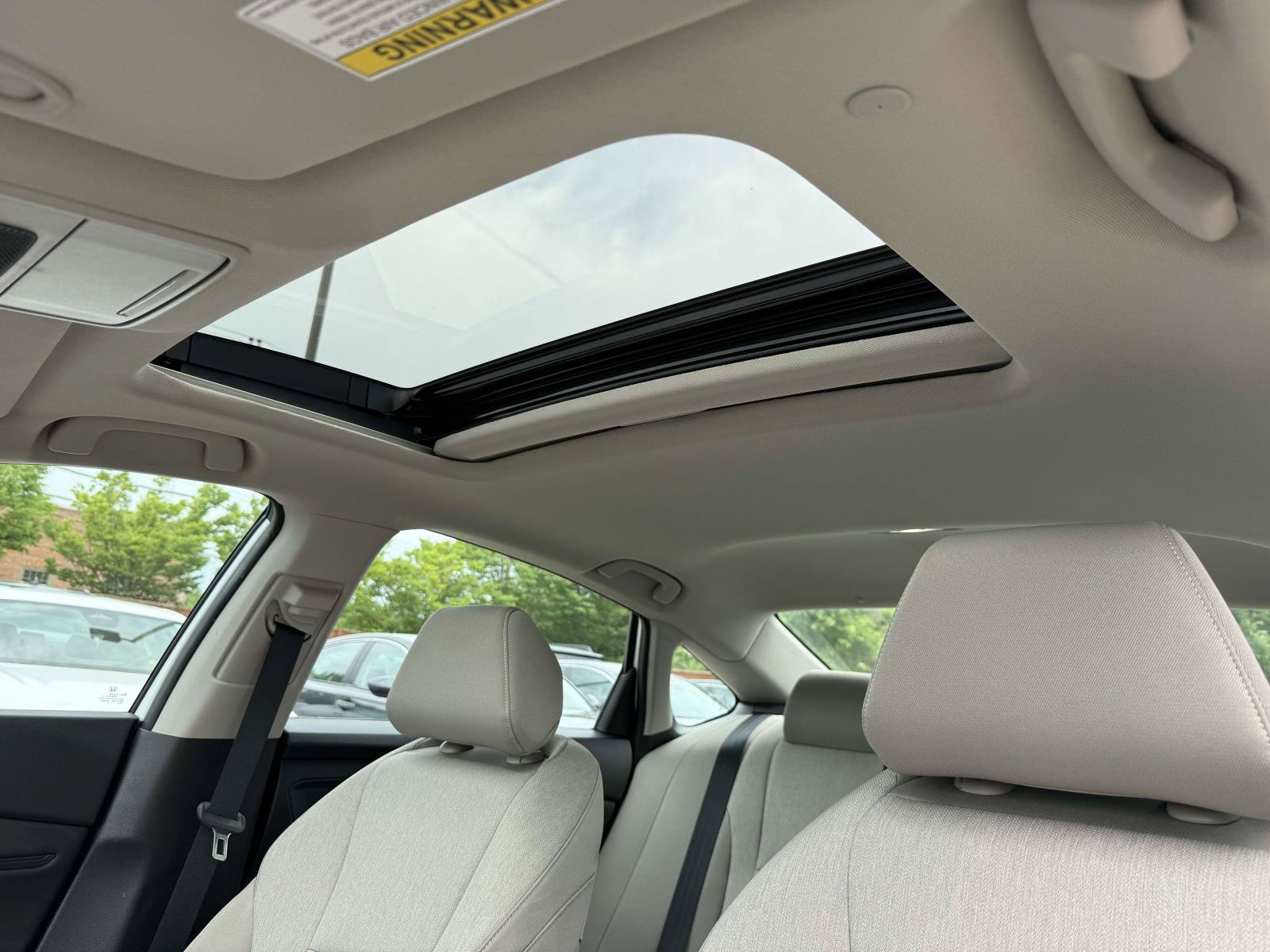 Certified 2025 Honda Accord SE image 3