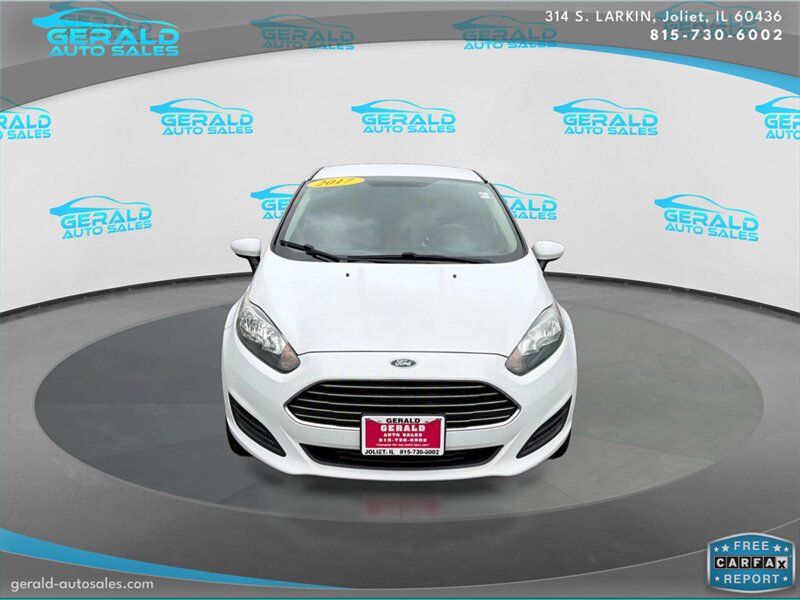 Used 2017 Ford Fiesta SE FWD image 2