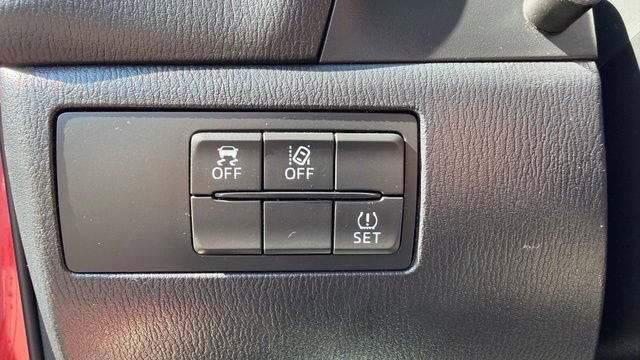 Used 2018 MAZDA MAZDA3 Grand Touring w/ Premium Equipment Package FWD image 23