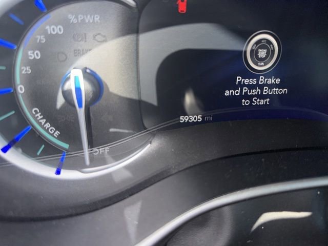 Used 2024 Chrysler Pacifica Select image 12