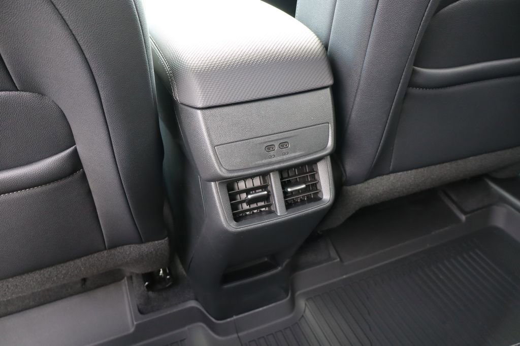 New 2026 Chevrolet Equinox LT w/ Convenience Package II AWD/4WD image 36