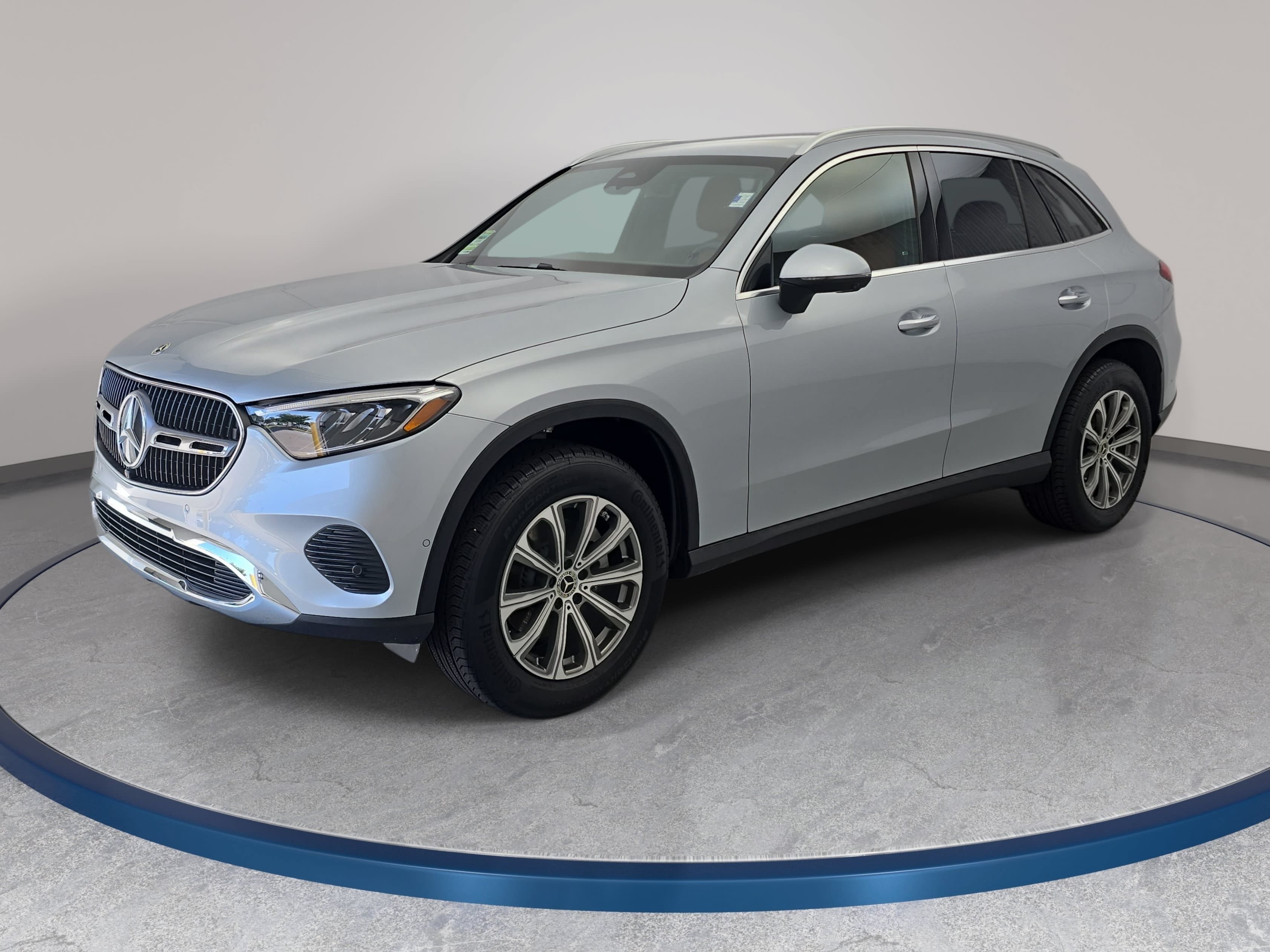 Certified 2026 Mercedes-Benz GLC 300 image 1