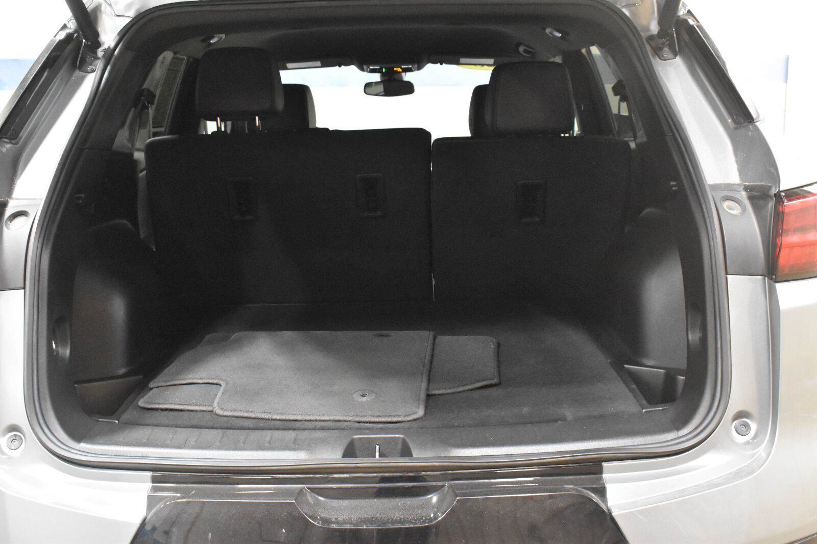 Used 2025 Chevrolet Blazer RS FWD image 24