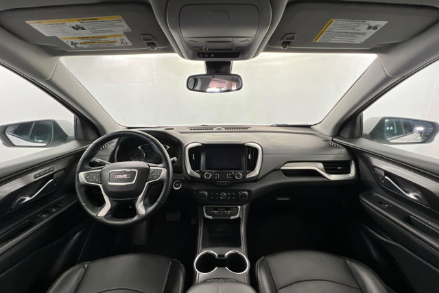 Used 2024 GMC Terrain SLT AWD/4WD image 9