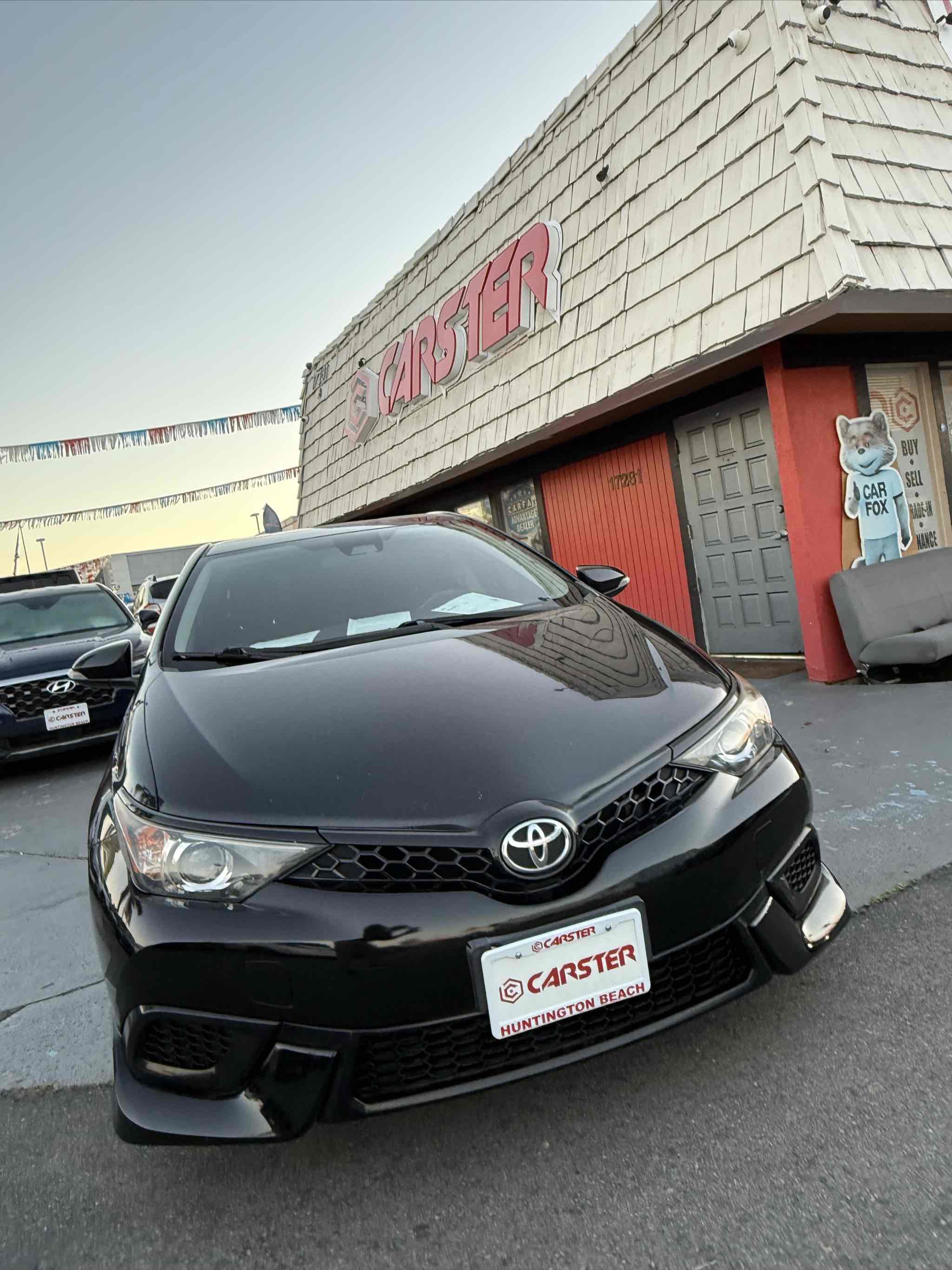Used 2017 Toyota Corolla iM image 8