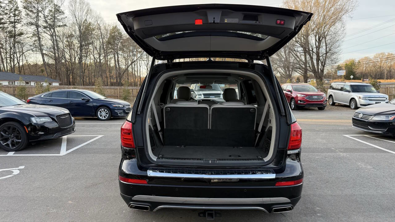 Used 2016 Mercedes-Benz GL 450 GL 450 4MATIC AWD 4dr SUV w/ Premium I Package image 7