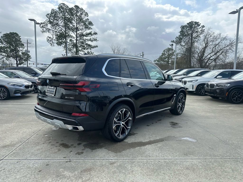 Certified 2026 BMW X5 sDrive40i w/ Climate Comfort Package image 2