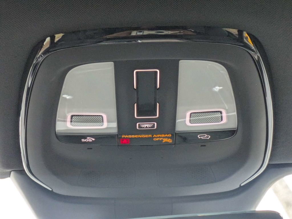 Certified 2023 Volvo S90 B6 Ultimate w/ Protection Package Premier image 21