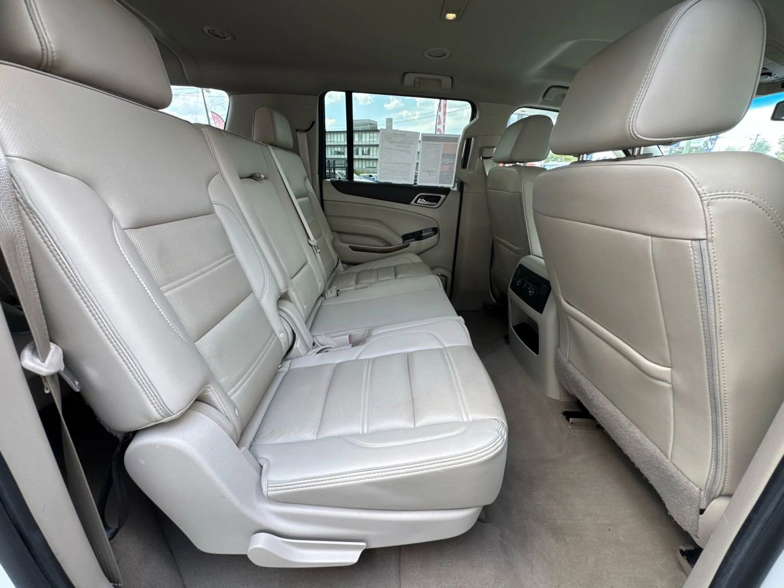 Used 2019 GMC Yukon XL Denali image 30