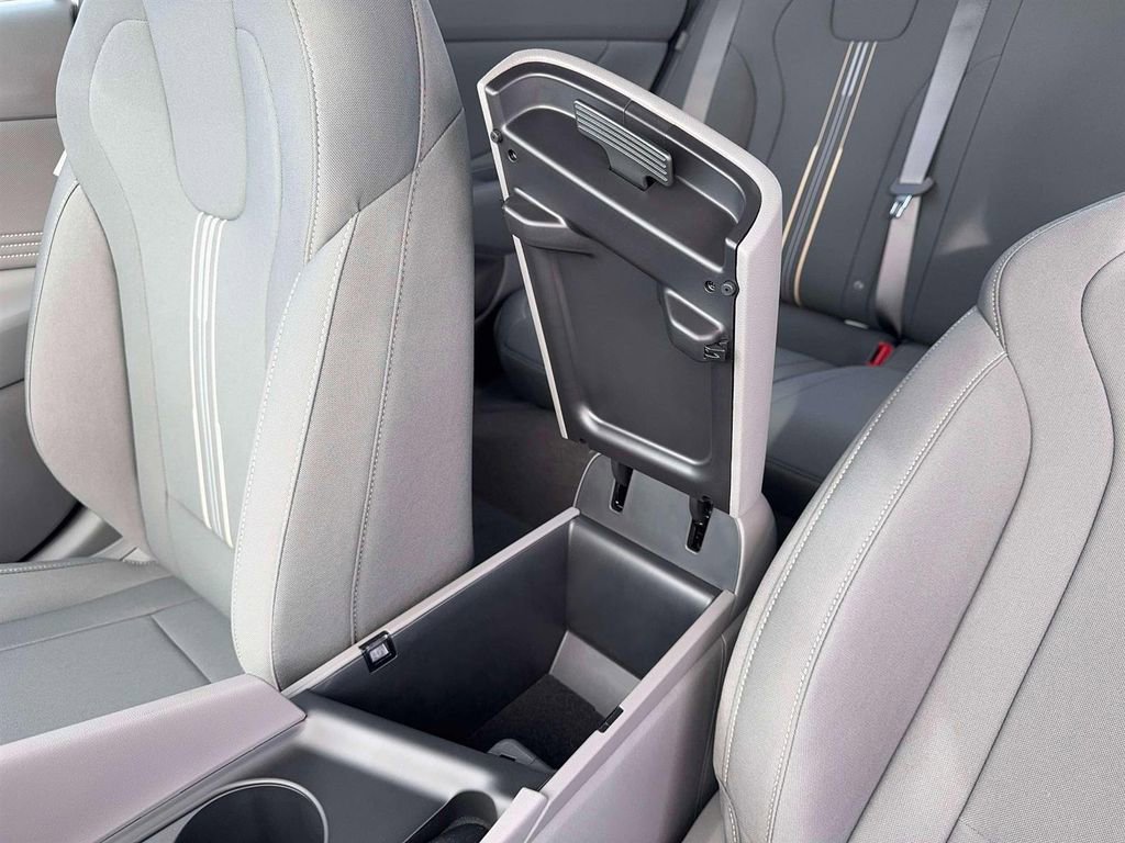 New 2026 Hyundai Elantra Sport image 19