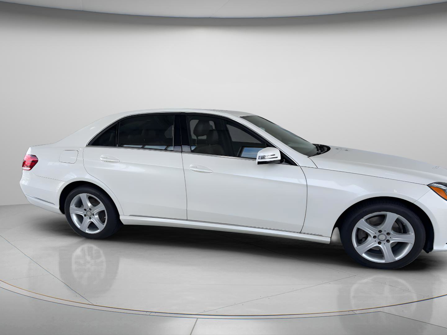 Used 2016 Mercedes-Benz E 350 Sedan image 6