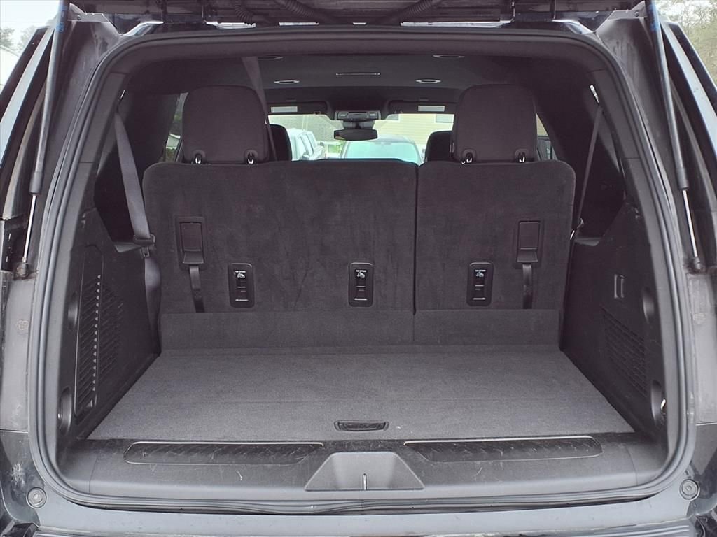 Used 2024 GMC Yukon XL SLE image 19