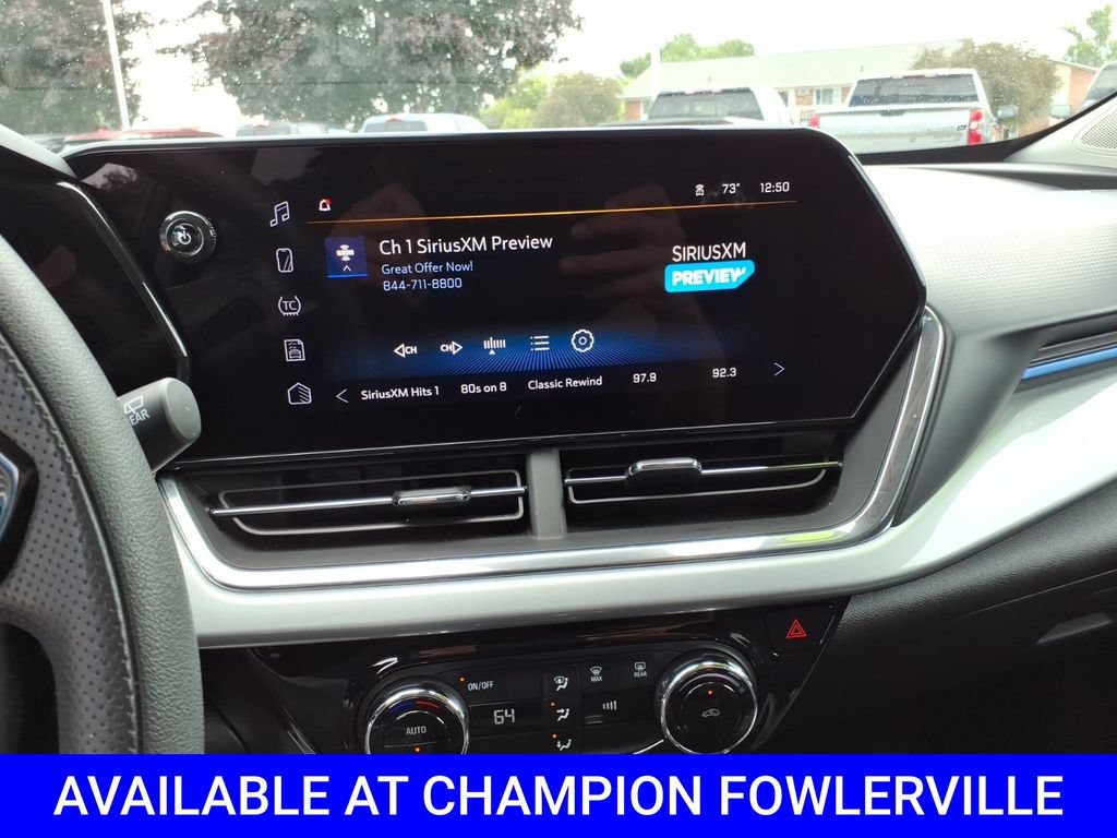 Used 2025 Chevrolet Trax LT FWD image 25