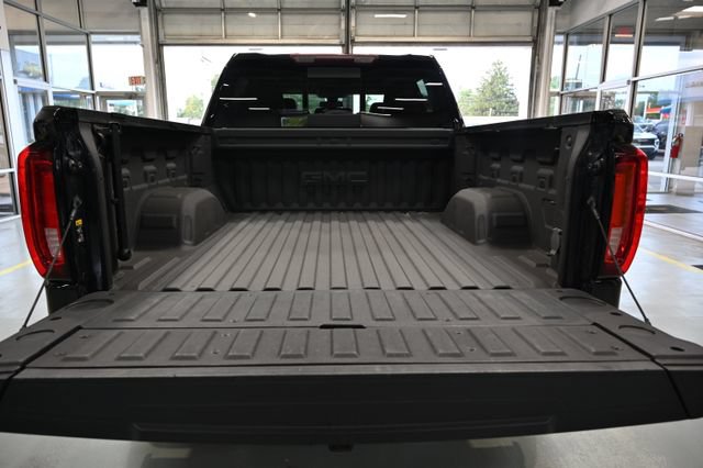 Used 2021 GMC Sierra 1500 SLT w/ SLT Premium Plus Package AWD/4WD image 8