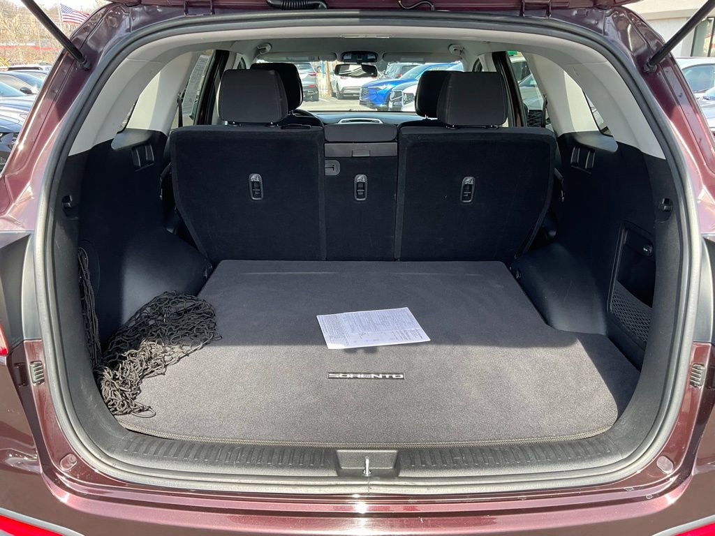 Used 2016 Kia Sorento LX w/ LX Convenience Package image 23