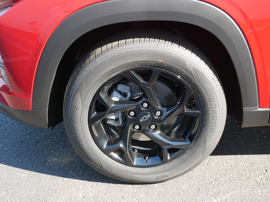 New 2026 Chevrolet Trax LT w/ Driver Confidence Package FWD image 13