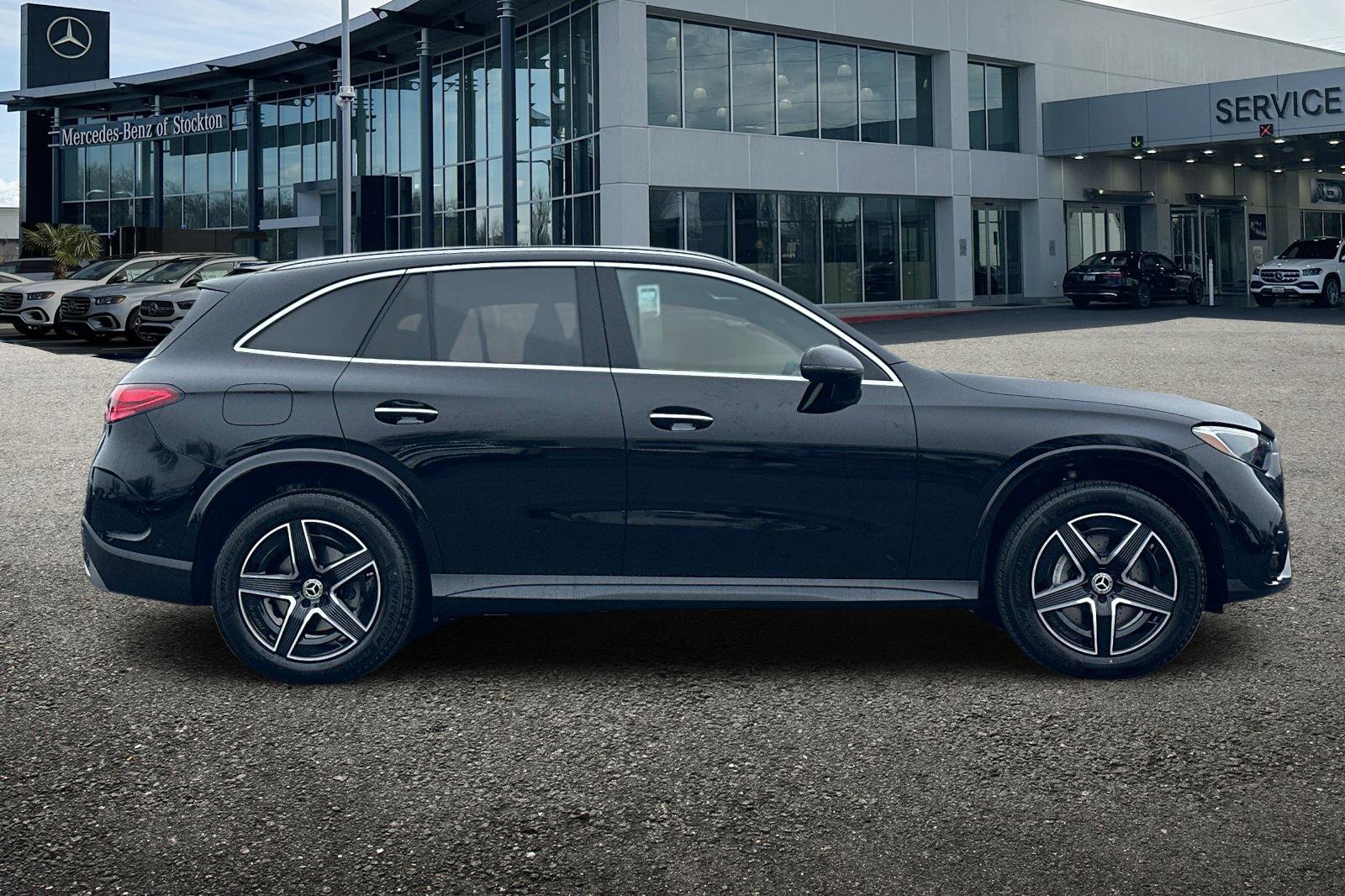 New 2026 Mercedes-Benz GLC 300 4MATIC video 3