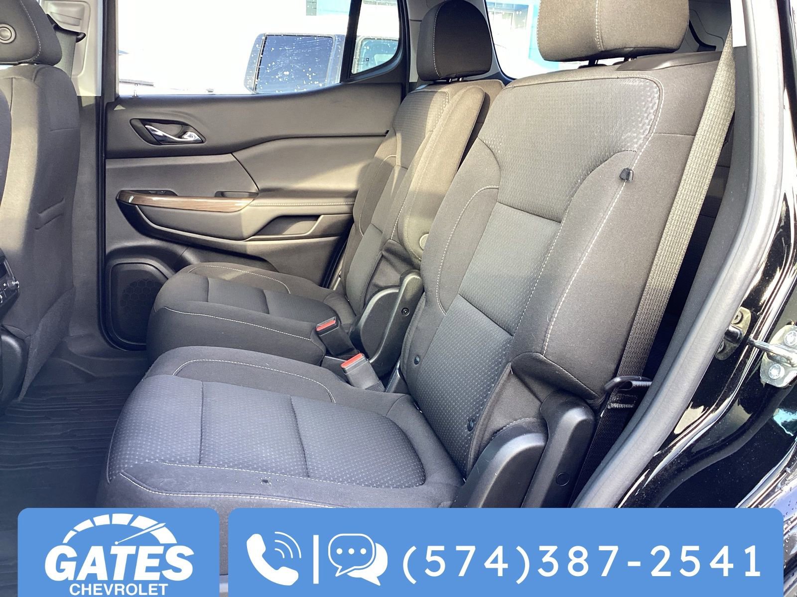 Used 2023 GMC Acadia SLE w/ Driver Convenience Package image 18