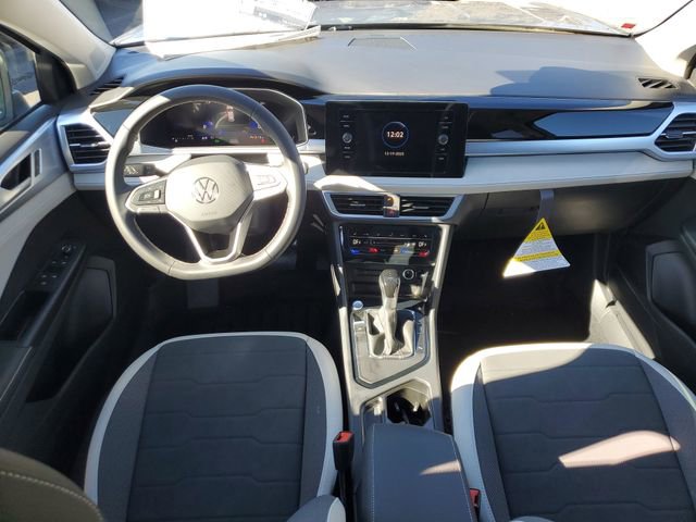 New 2026 Volkswagen Taos SE image 15