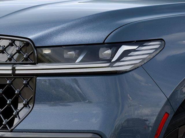 New 2027 Lincoln Navigator Reserve w/ Jet Appearance Package AWD/4WD image 18