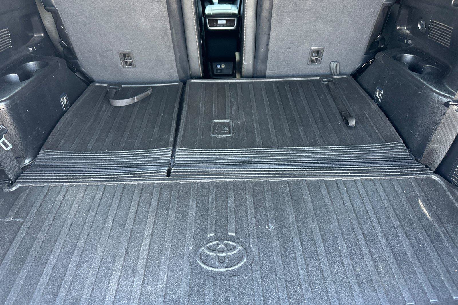 Used 2015 Toyota Highlander Limited AWD/4WD image 15
