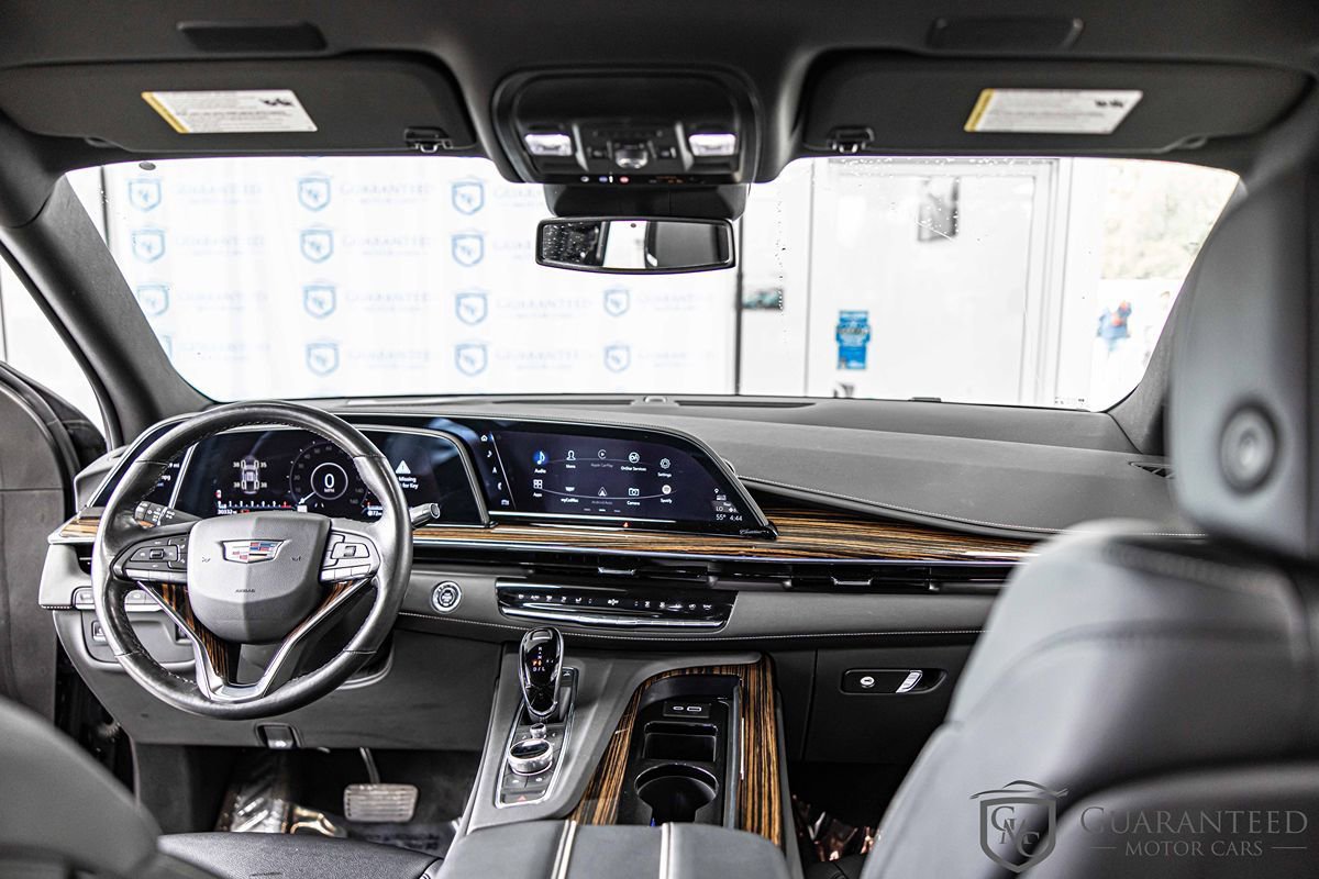 Used 2023 Cadillac Escalade Luxury w/ LPO, Floor Liner Package AWD/4WD image 36