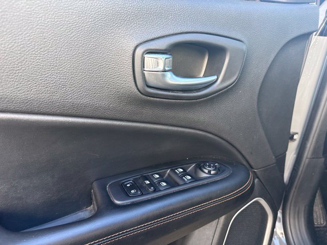 Used 2019 Jeep Compass Limited AWD/4WD image 11