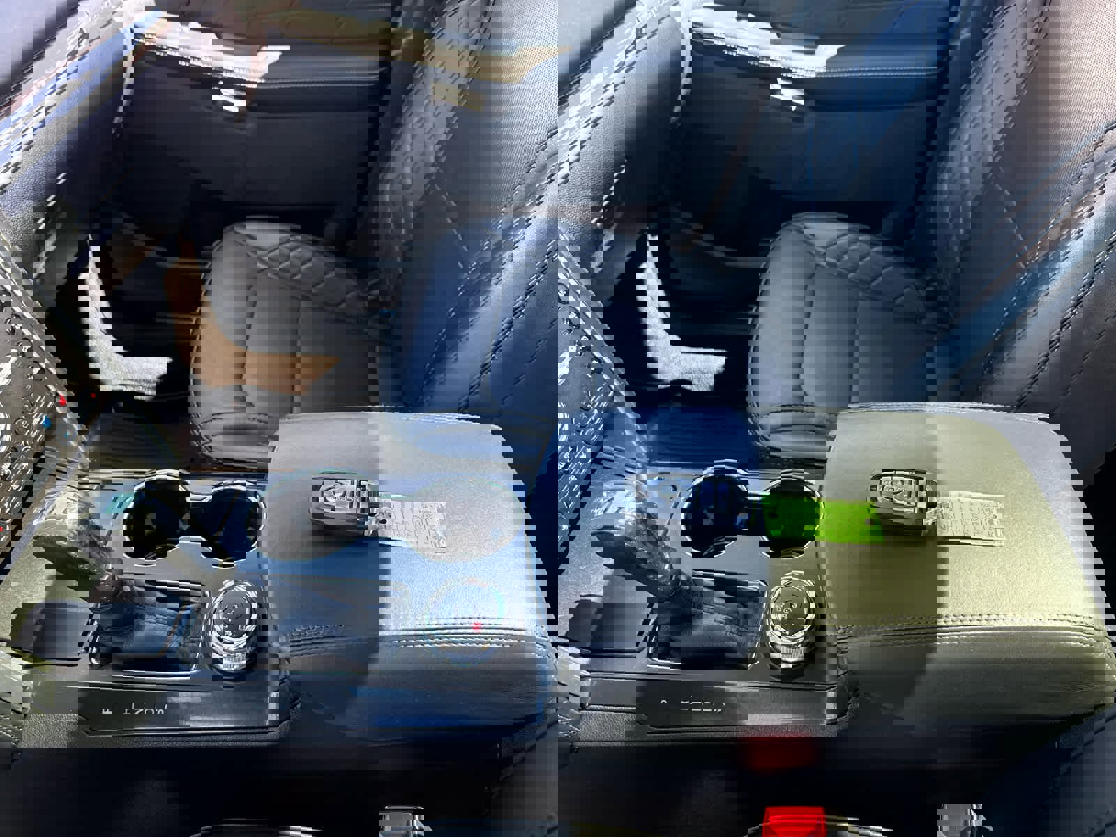 Used 2019 Ford Explorer Platinum AWD/4WD image 19