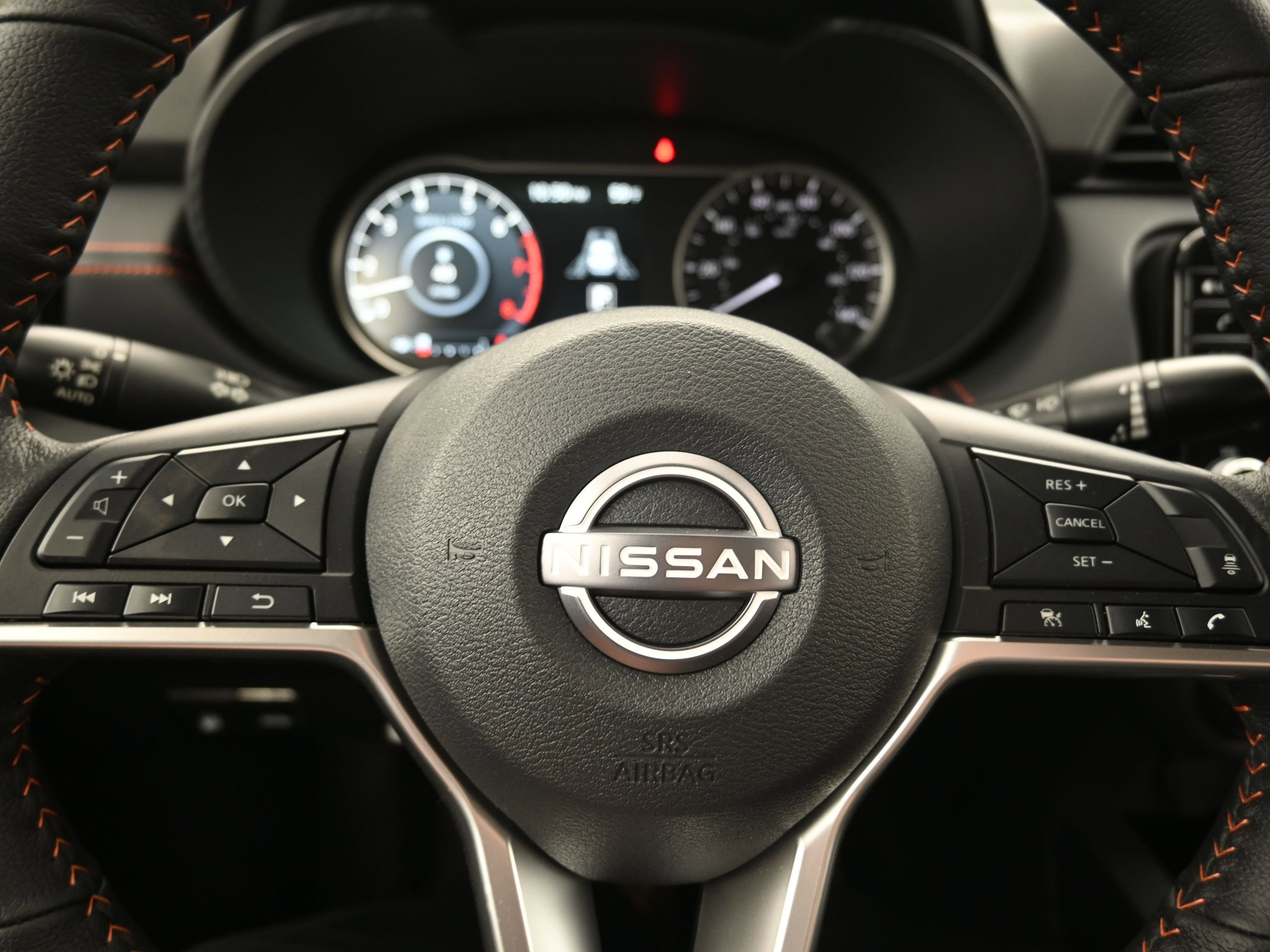 New 2025 Nissan Versa SR image 14