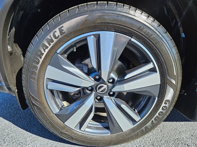 Used 2023 Nissan Rogue Platinum w/ Platinum Premium Package AWD/4WD image 37
