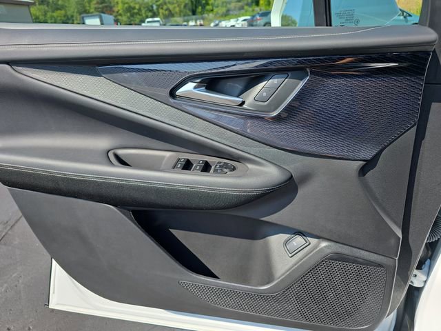 New 2025 Chevrolet Blazer EV LT image 30