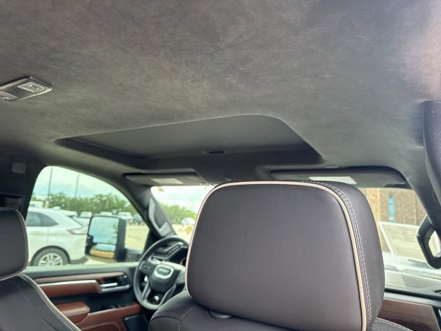 Used 2025 GMC Sierra 2500 Denali Ultimate AWD/4WD image 12