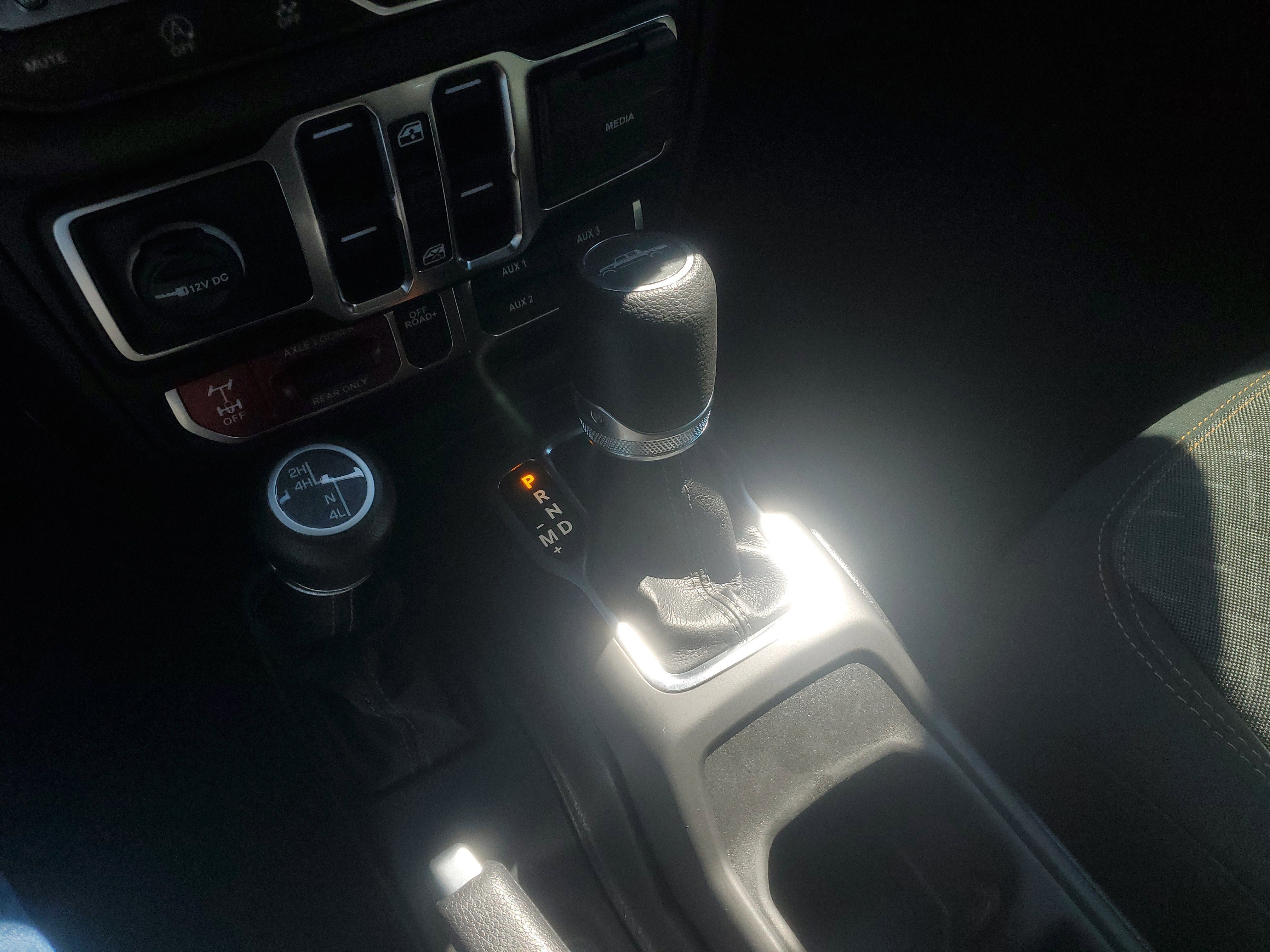 Used 2025 Jeep Gladiator Mojave w/ Safety Group image 20