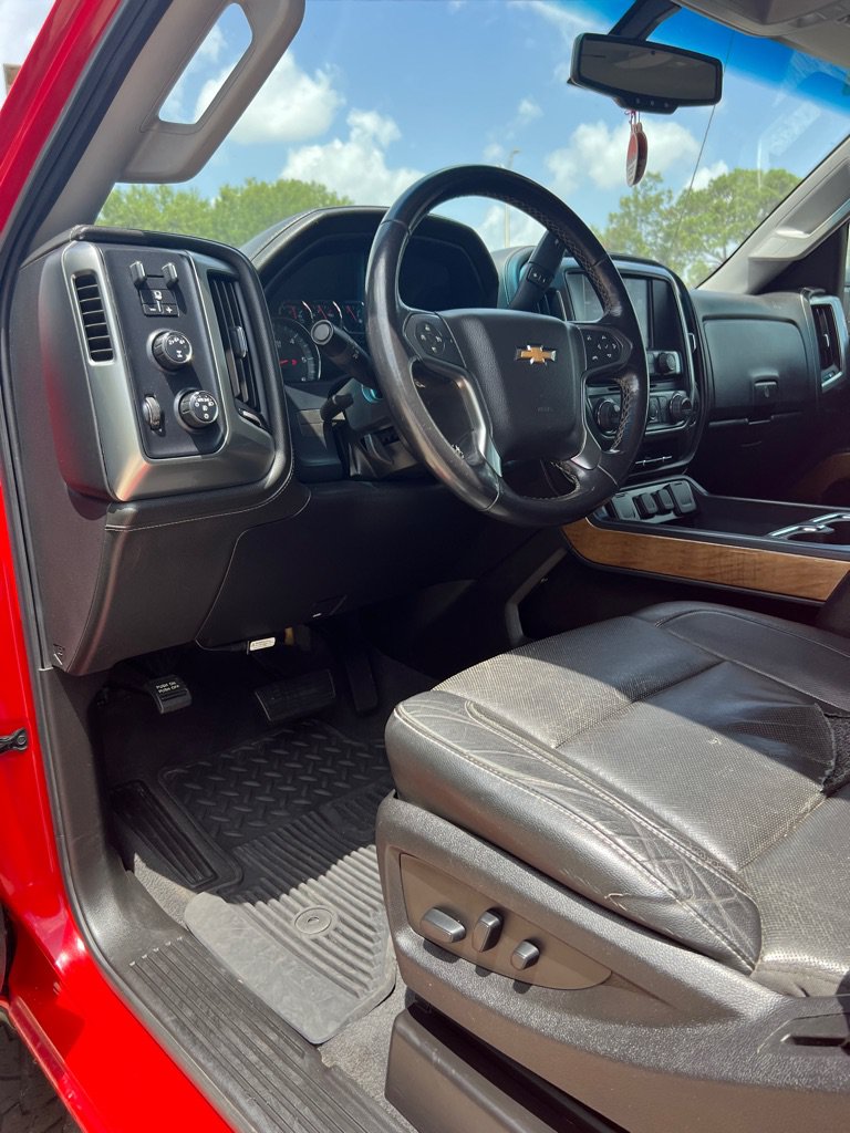 Used 2019 Chevrolet Silverado 2500 LTZ AWD/4WD image 6