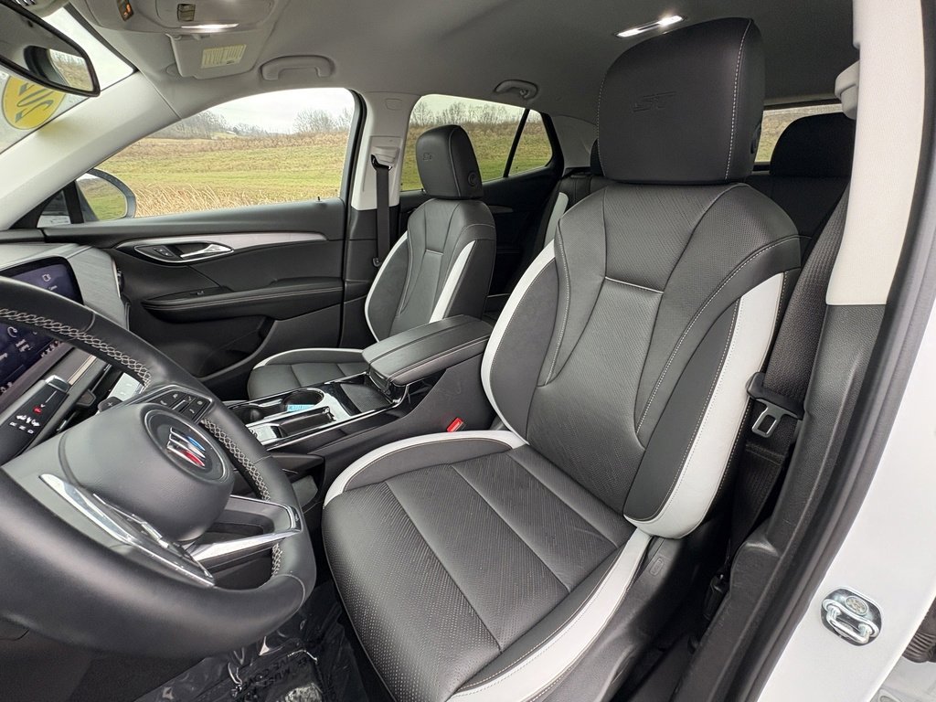Used 2024 Buick Envision Sport Touring image 34