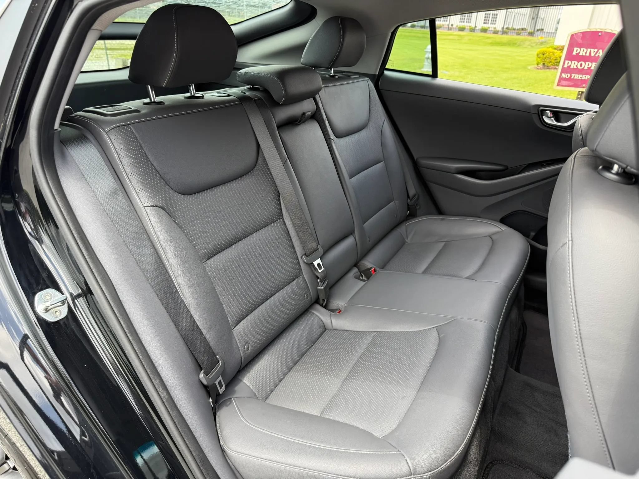 Used 2019 Hyundai Ioniq Limited w/ Ultimate Package 02 FWD image 30