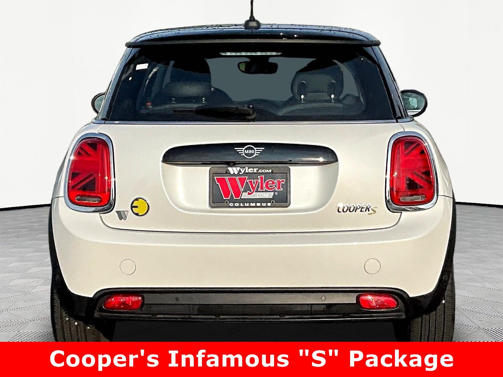 Used 2024 MINI Cooper SE FWD image 5