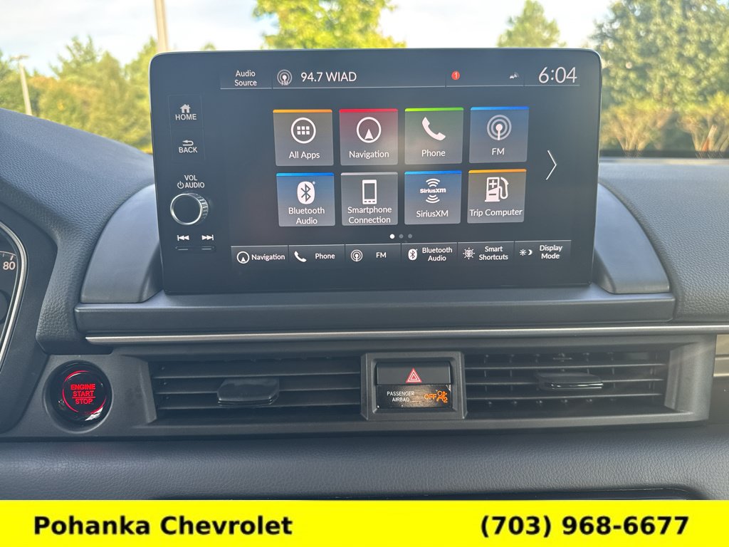 Used 2025 Honda Pilot Touring image 14