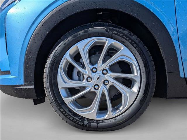 New 2027 Chevrolet Bolt LT w/ Comfort Package image 18