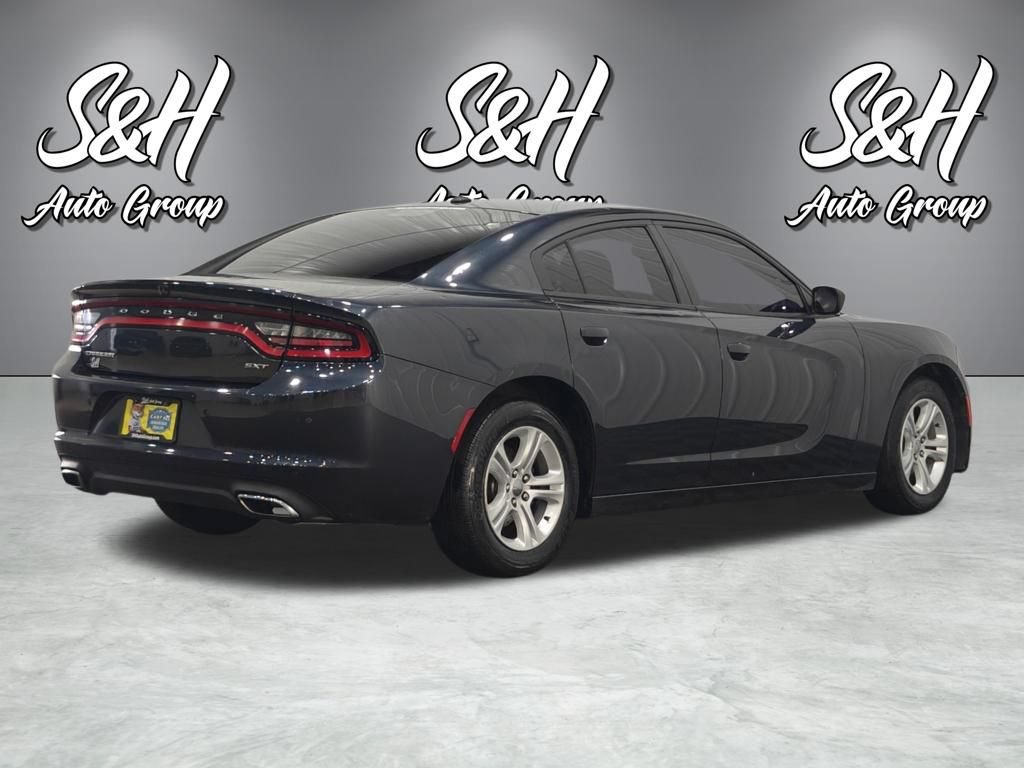 Used 2018 Dodge Charger SXT RWD image 16