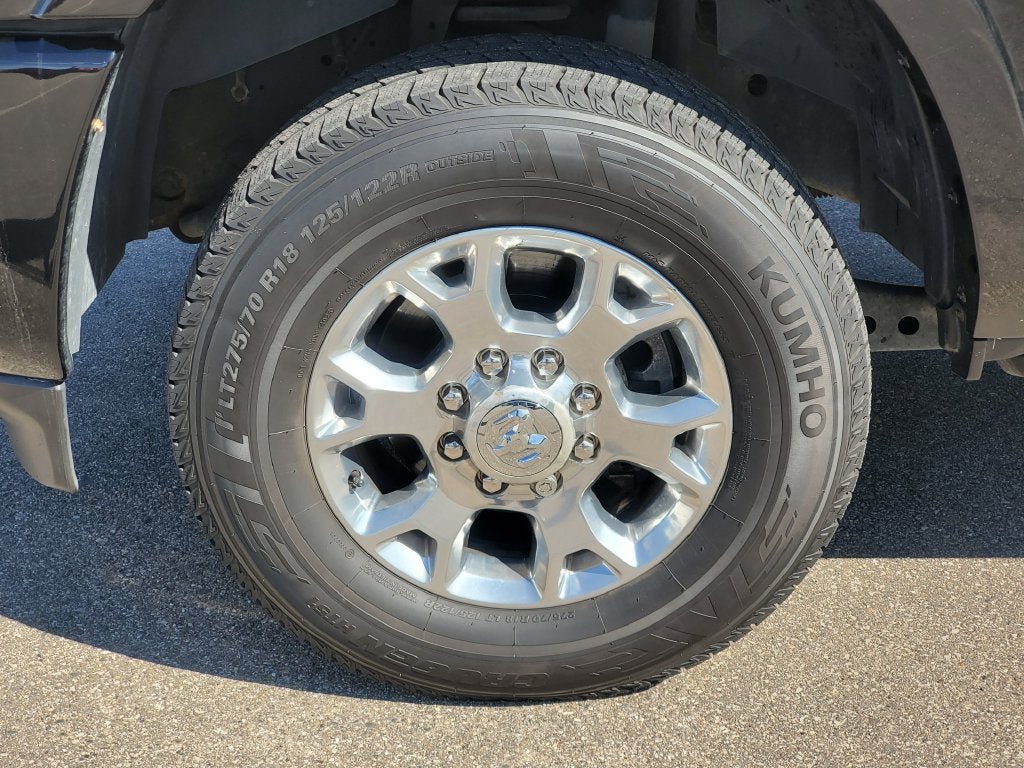 Used 2022 RAM 2500 Laramie AWD/4WD image 32